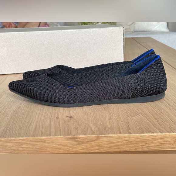 Rothy’s black points 6.5 - Picture 8 of 10